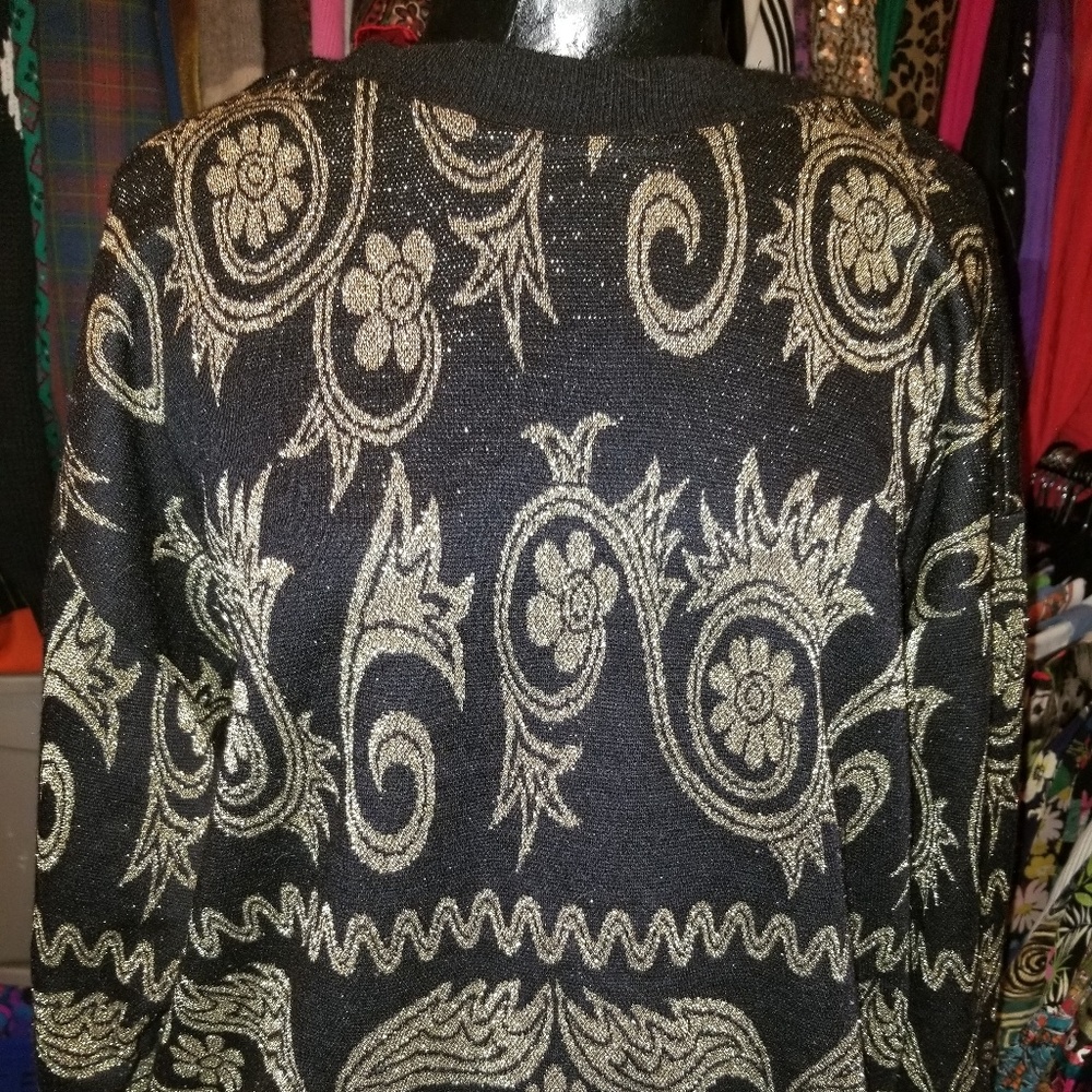 VINTAGE Black and Gold Top Notch Sweater